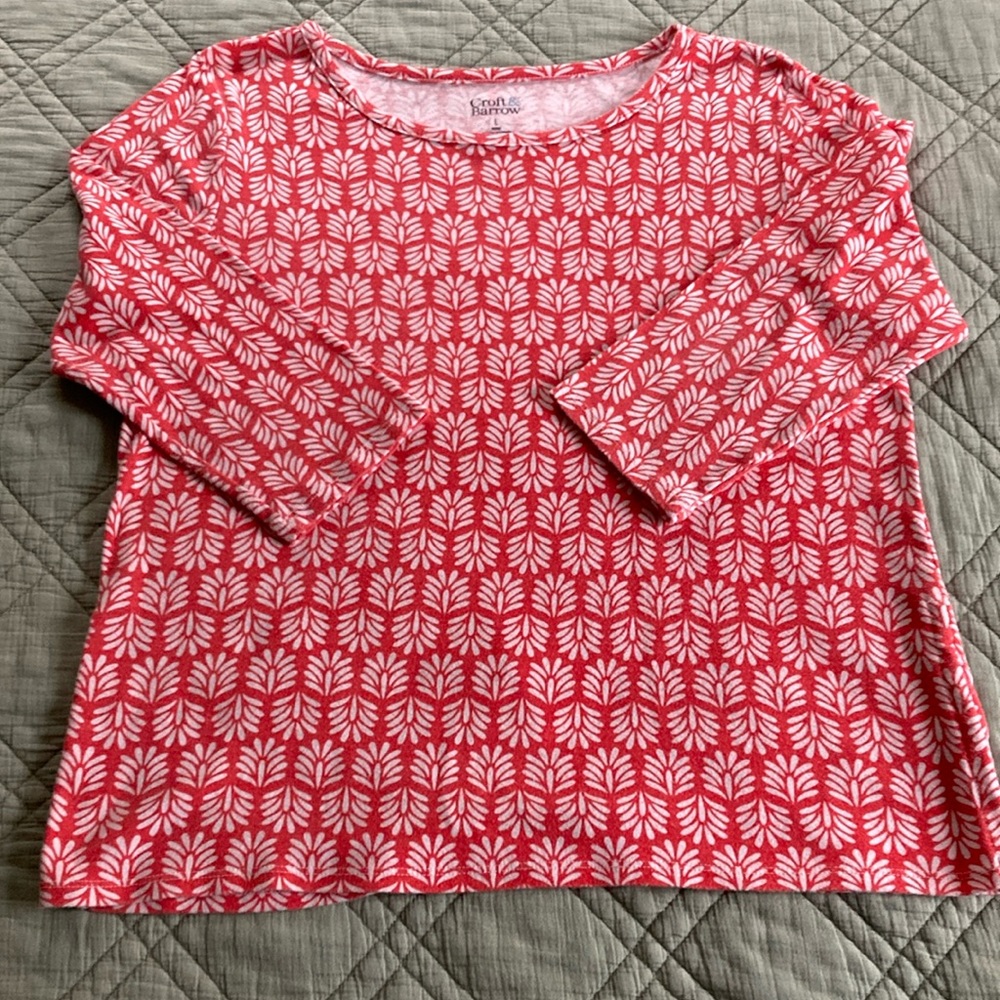 Women’s Holiday Top